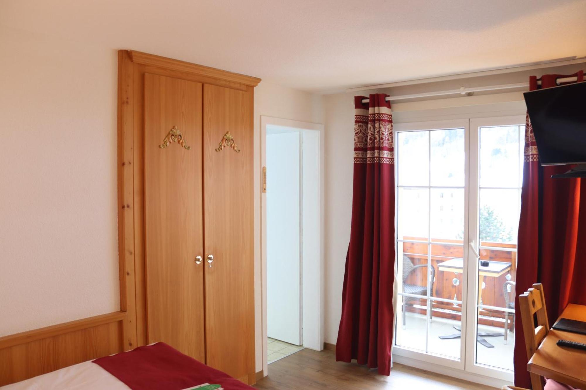 Grichting Hotel & Serviced Apartments Leukerbad Ngoại thất bức ảnh